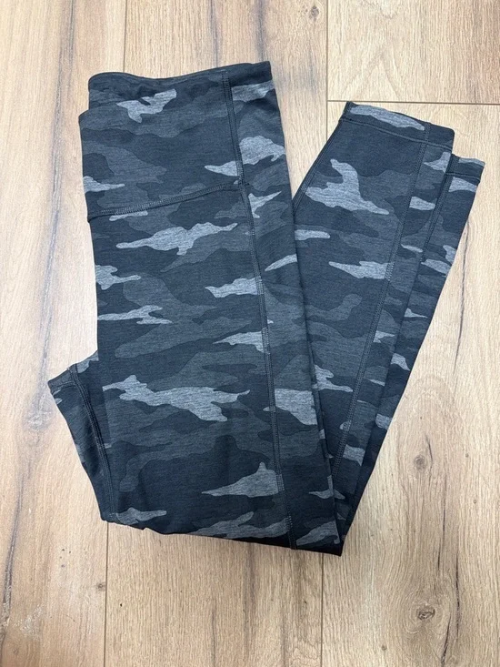 ATHLETA Ultimate Stash Pocket Gray & Black Camo 7/8 Tights Size Medium - Picture 13 of 14
